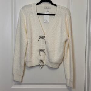 Sadie & Sage Cropped Cardigan Sweater